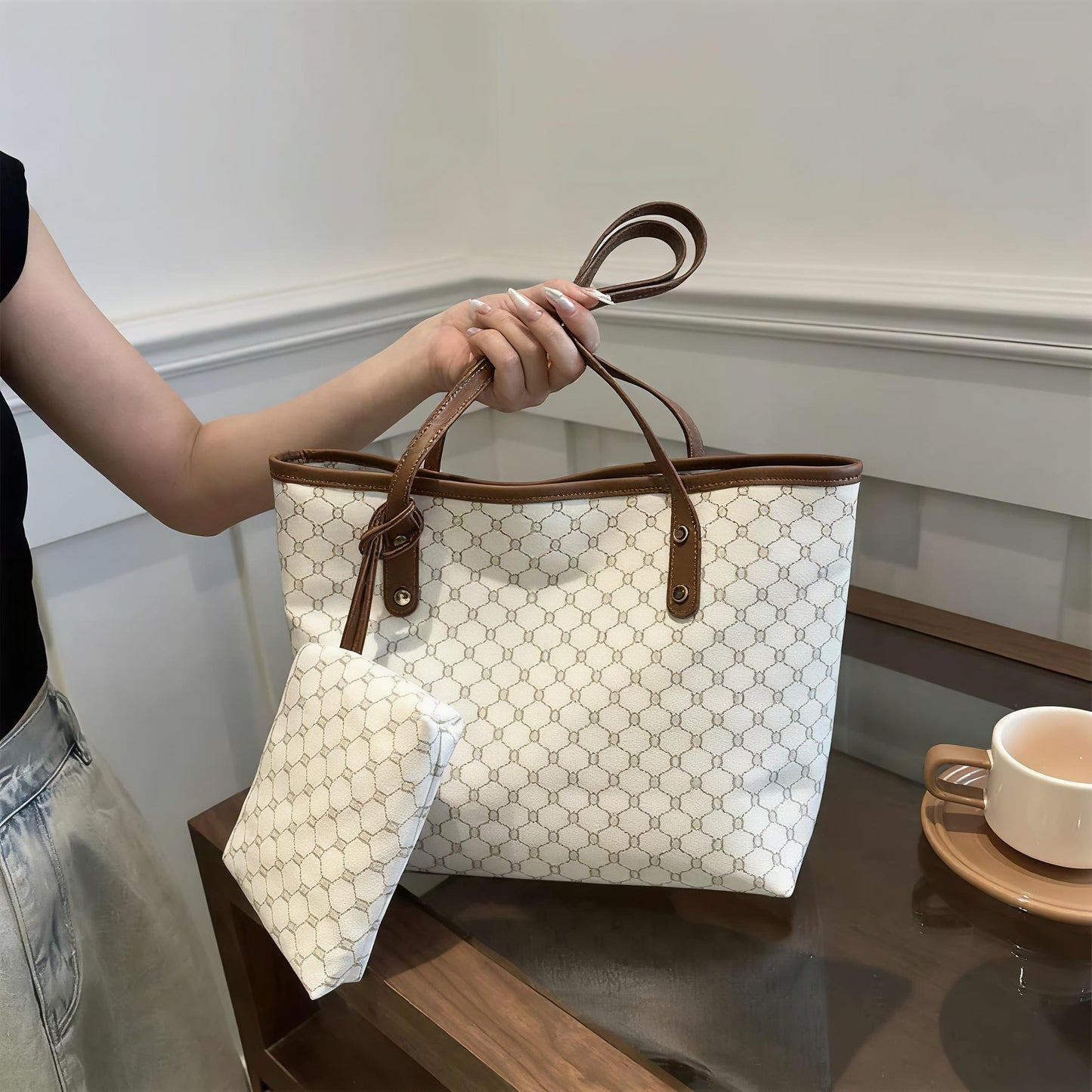 Women Abstract Printed Tote Shoulder Bag with Pouch